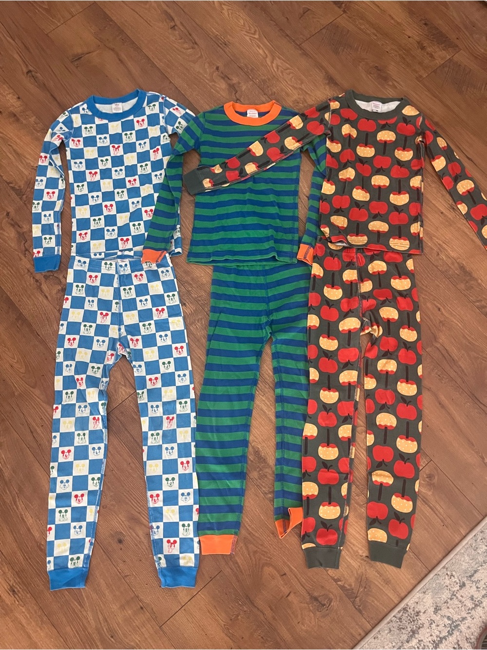 Hanna Andersson size 10 Kids Pajama lot Disney apples stripes